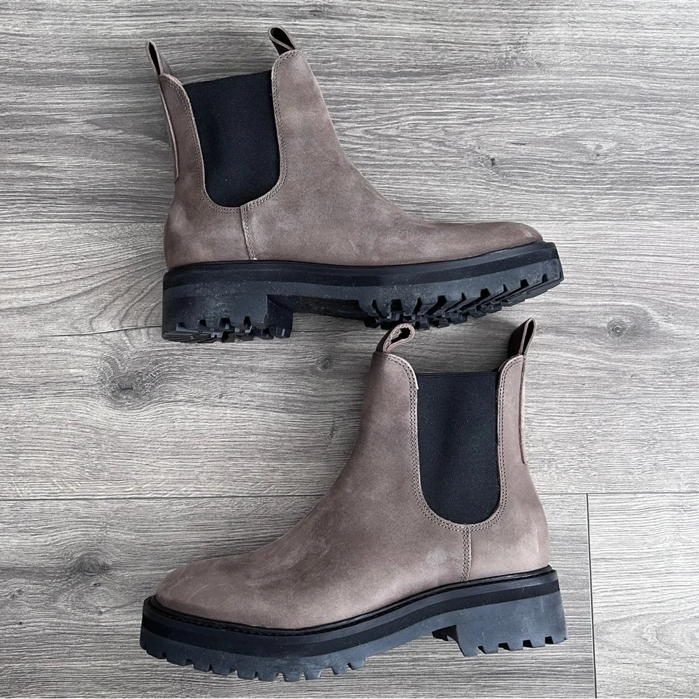 EVERLANE The Lug Chelsea Boots Size 6.5 Leather Taupe Brown Platform Grunge 90s